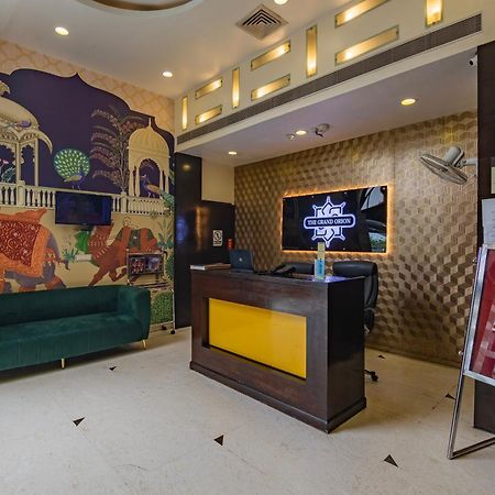 The Grand Orion - Kailash Colony Нью-Дели Экстерьер фото