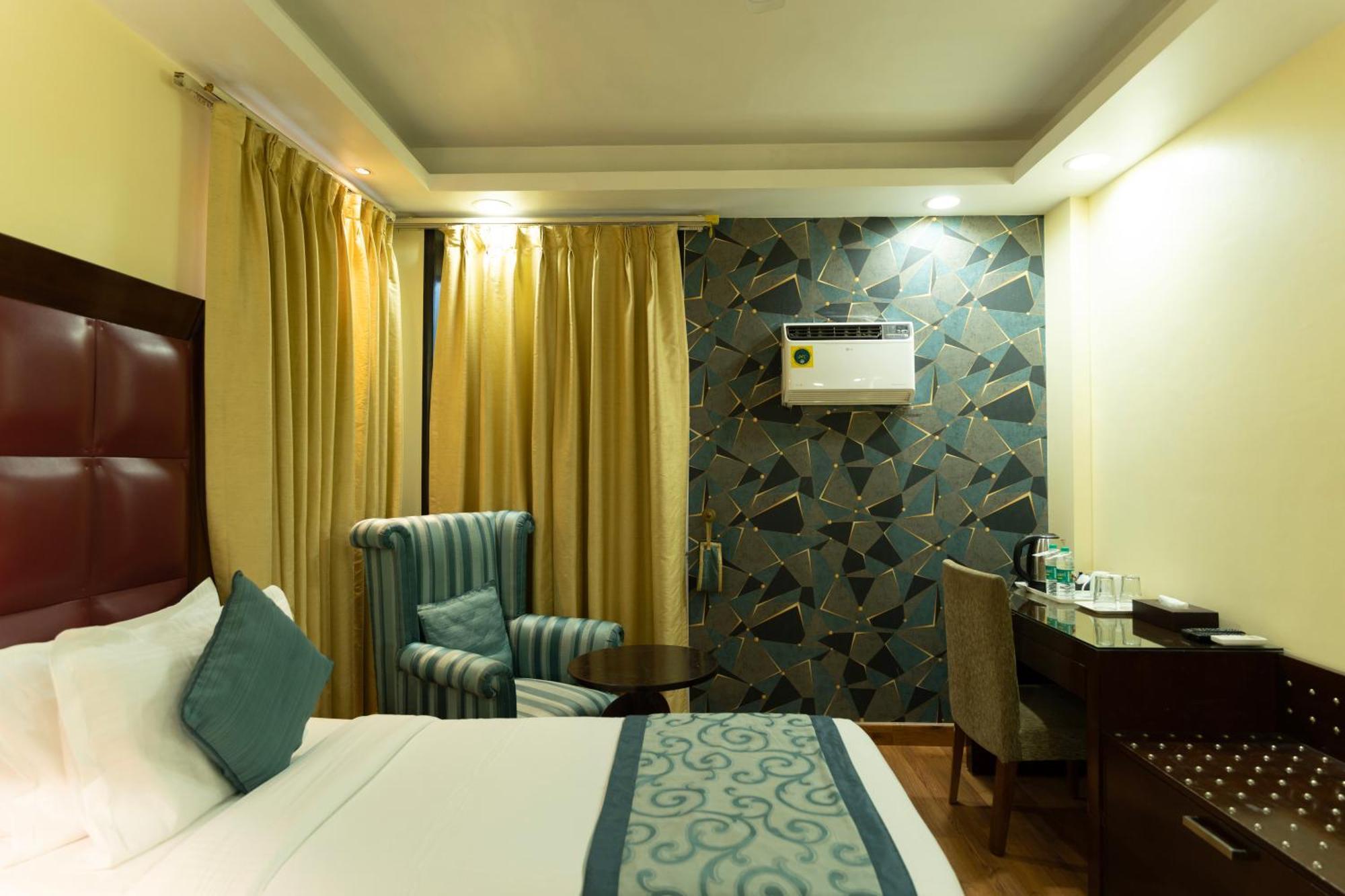 The Grand Orion - Kailash Colony Нью-Дели Экстерьер фото