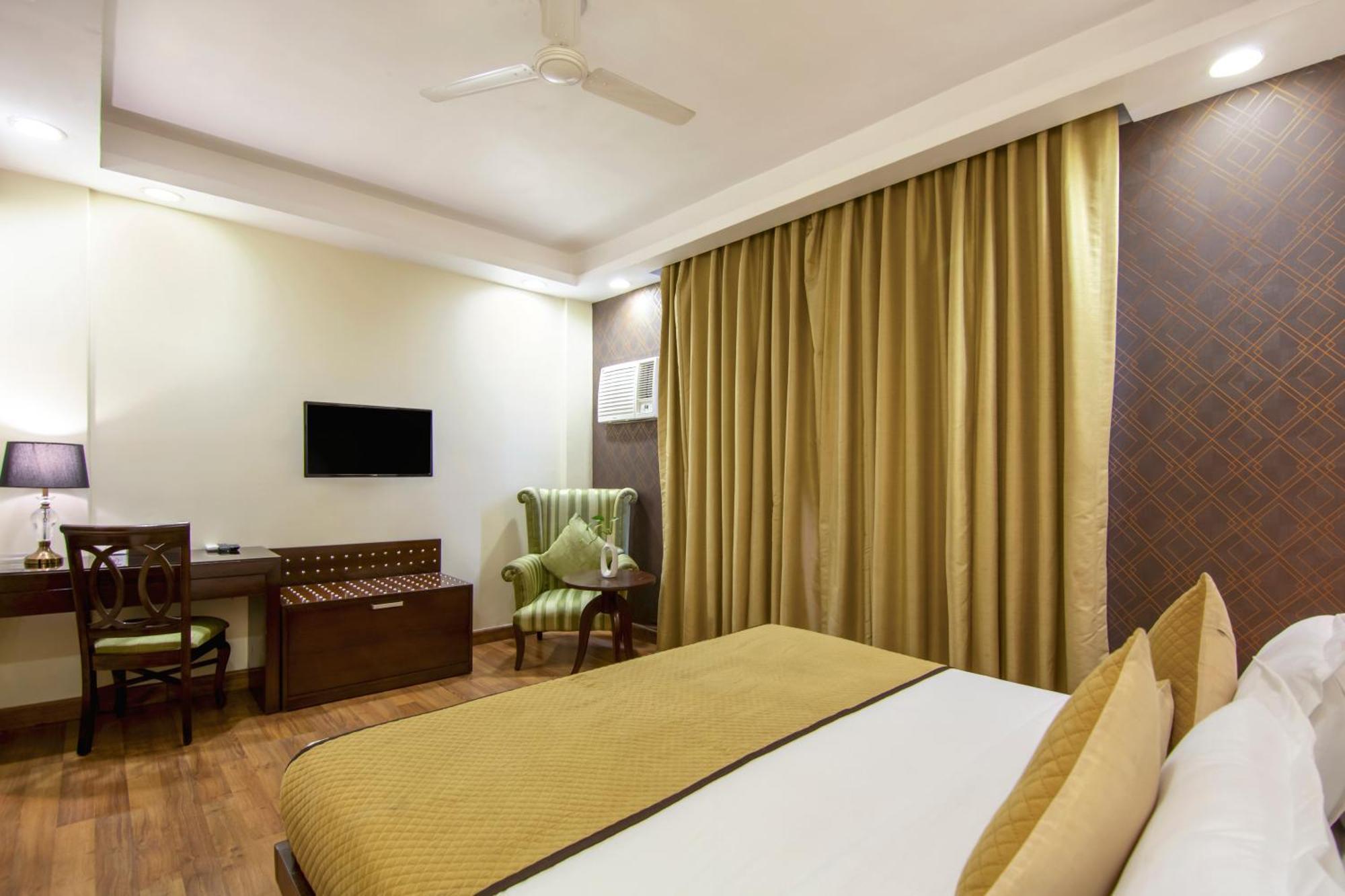 The Grand Orion - Kailash Colony Нью-Дели Экстерьер фото