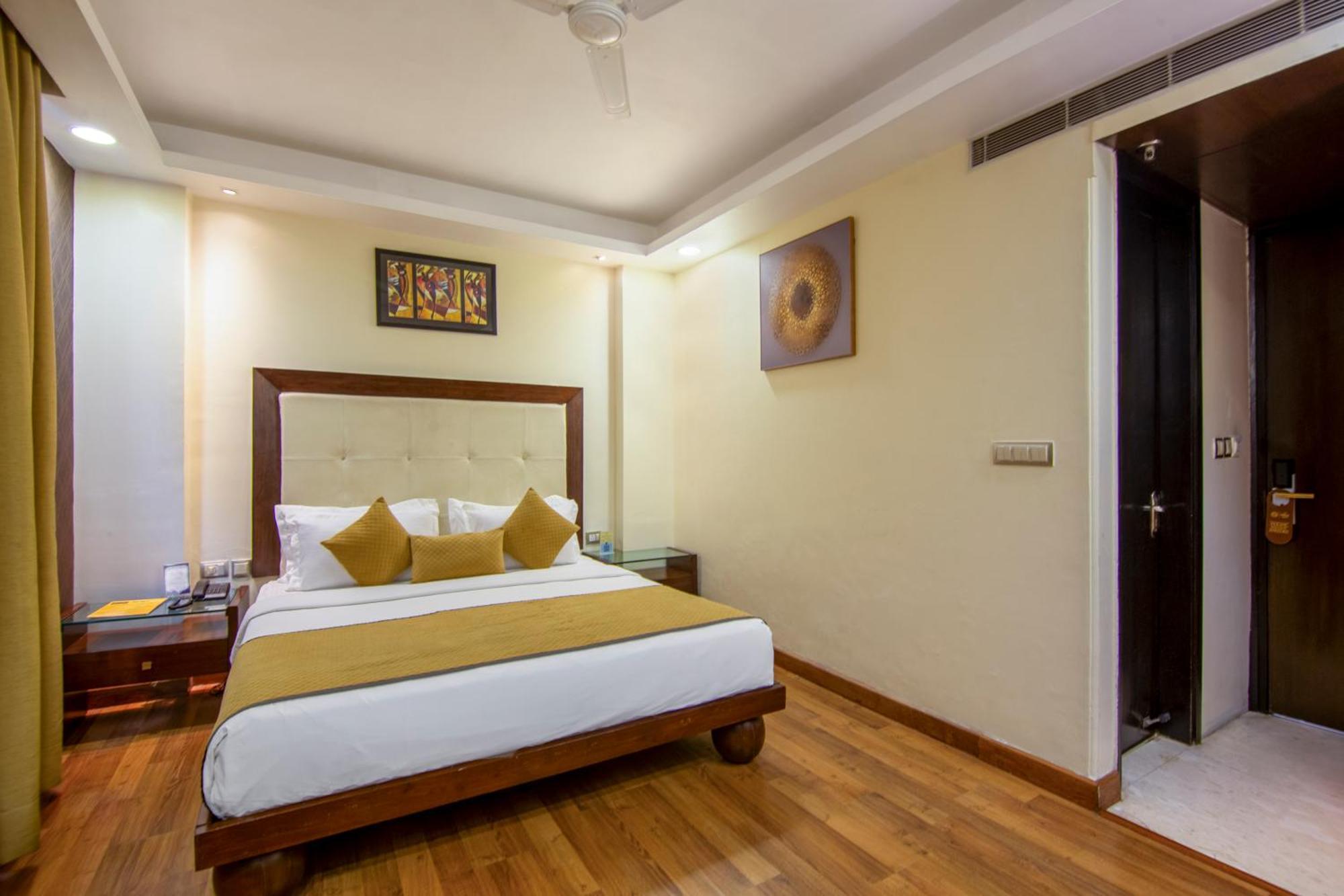 The Grand Orion - Kailash Colony Нью-Дели Экстерьер фото